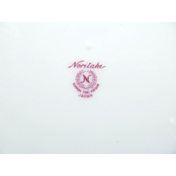 Noritake Nippon Toki Kaisha Japan White Coupe 10 .5" Dinner Plates Set of 2 - Picture 3 of 12